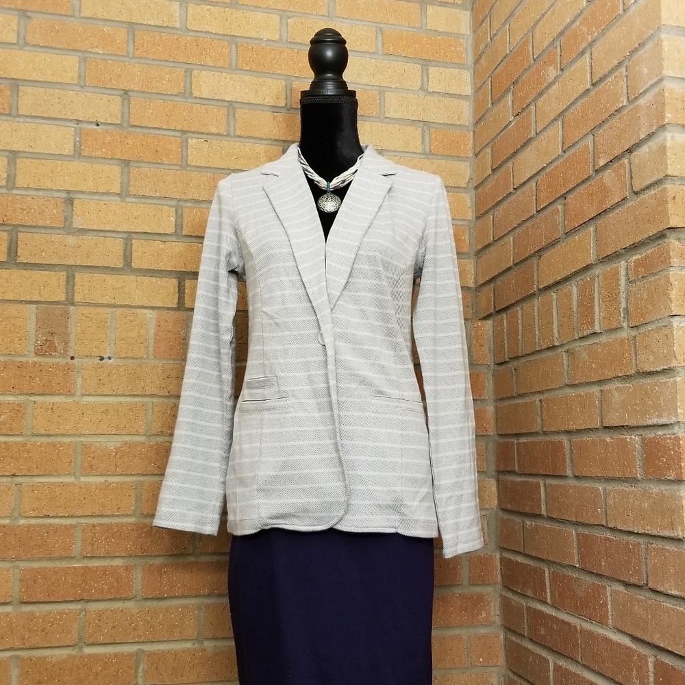 CASLON Soft Knit Boyfriend Jacket! Size S